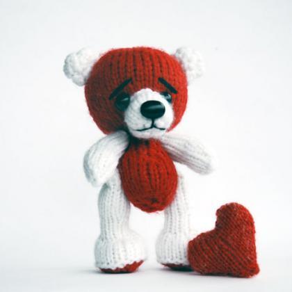 Valentine Bear With Heart