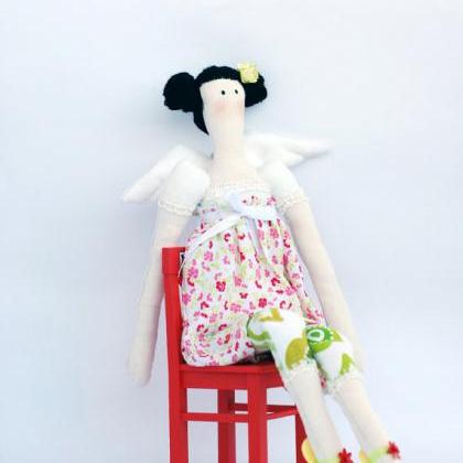 Country Beauty Angel Doll