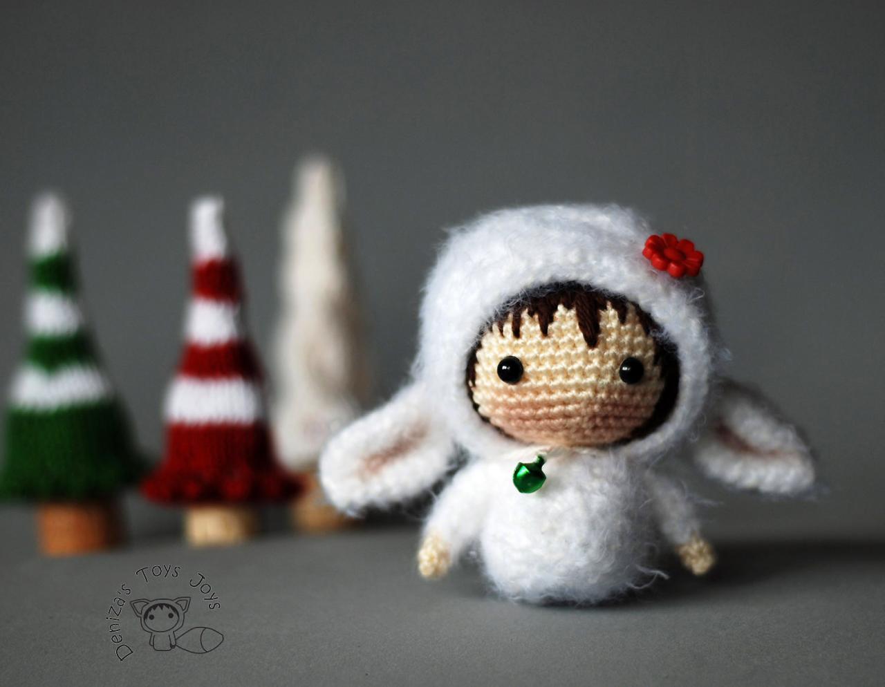 White Sheep Doll. Tanoshi Series - Pdf Crochet Pattern.